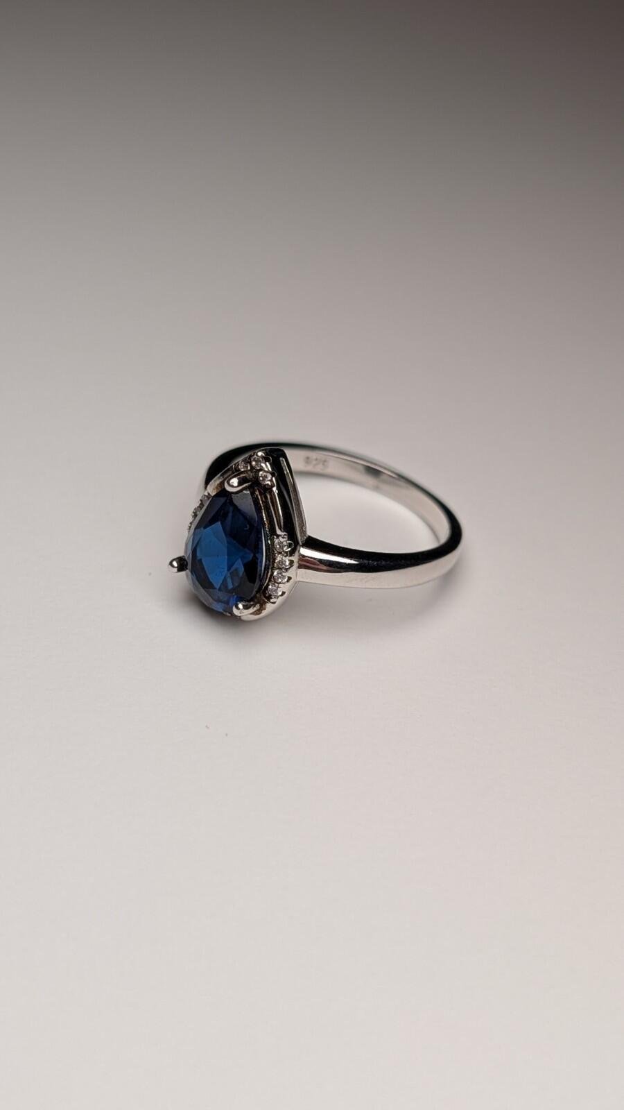 Vintage Sterling Silver Pear Drop Blue Spinel Ring | Size N 1/2 | 925 Silver - Image 4