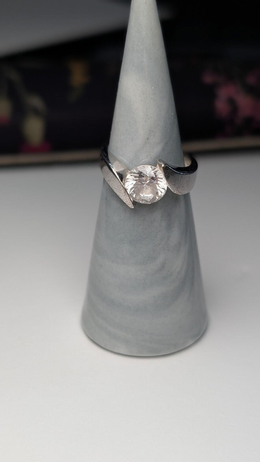 Vintage Sterling Silver CZ Stone Ring | Size N | 925 Silver - Image 7