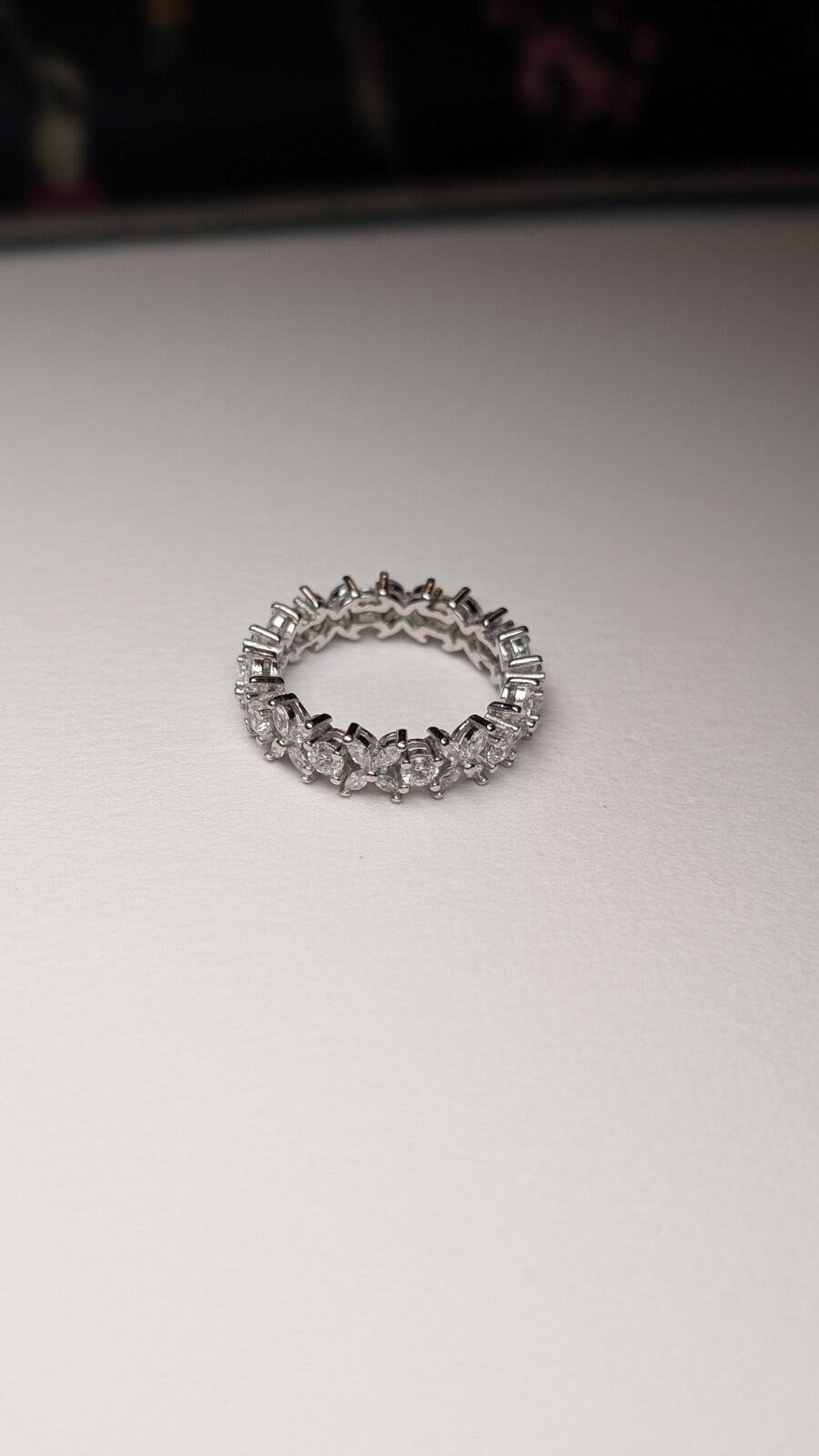 Vintage Sterling Silver CZ Stones Flower Eternity Ring | S 1/2 | 925 Silver - Image 4