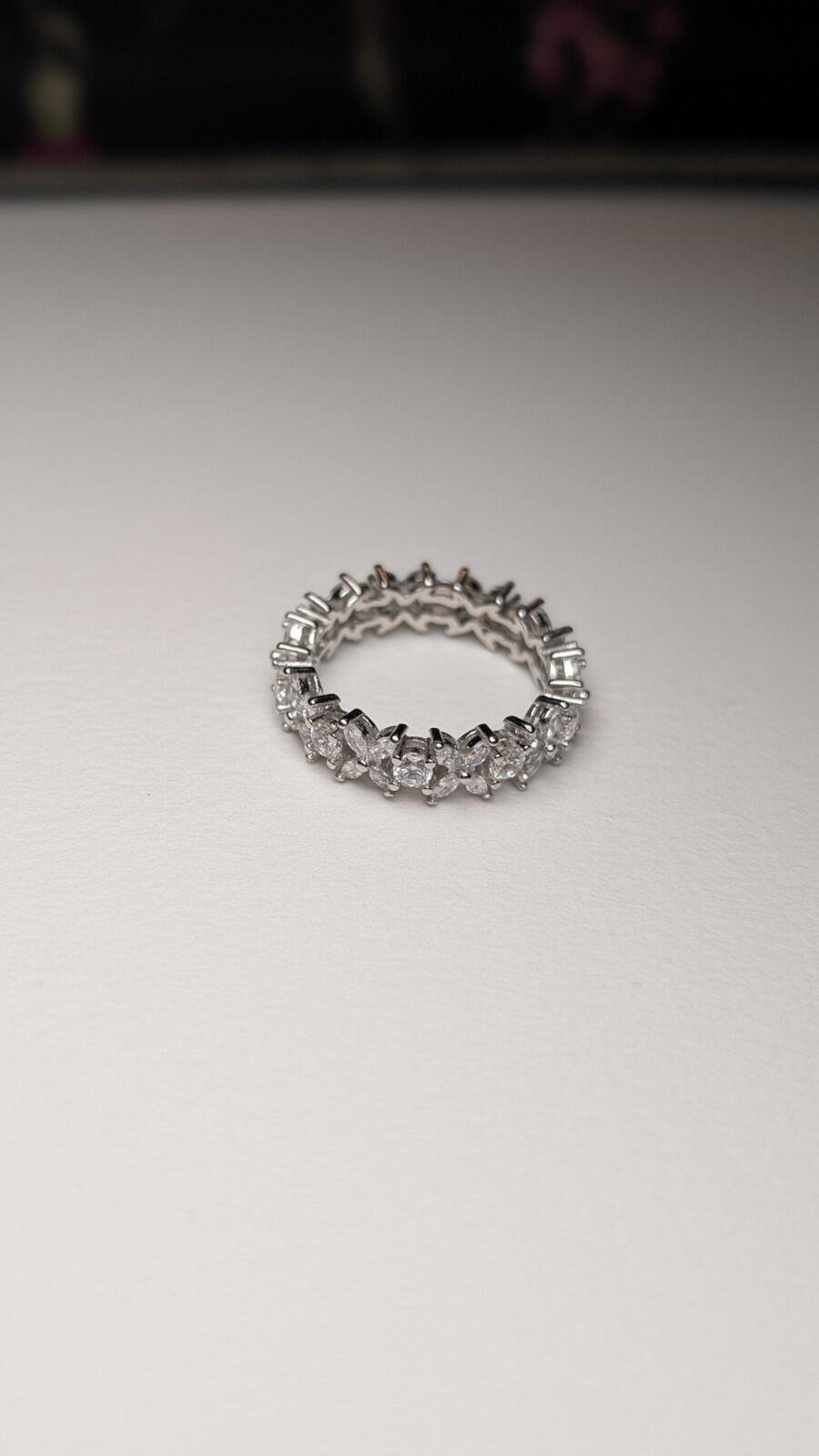 Vintage Sterling Silver CZ Stones Flower Eternity Ring | S 1/2 | 925 Silver - Image 5