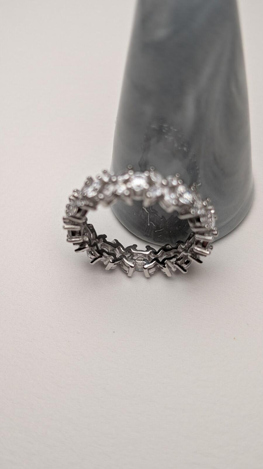Vintage Sterling Silver CZ Stones Flower Eternity Ring | S 1/2 | 925 Silver - Image 6