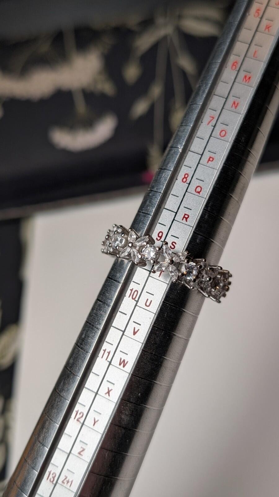 Vintage Sterling Silver CZ Stones Flower Eternity Ring | S 1/2 | 925 Silver - Image 9