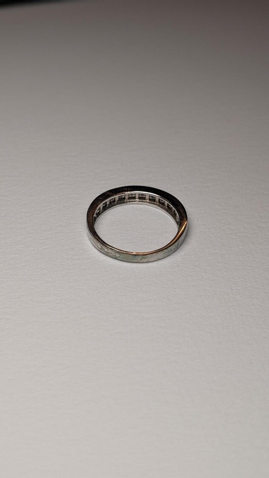 Vintage Sterling Silver CZ Gemstones Band Ring | Size Q | 925 Silver - Image 7
