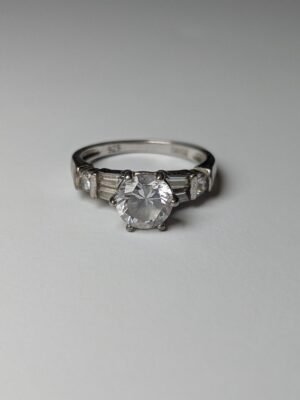 Vintage Sterling Silver CZ Gemstone Ring | Size P 1/2 | 925 Silver