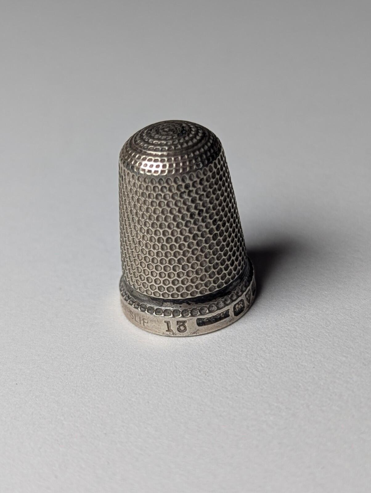 Antique Sterling Silver 1908 Chester Thimble | Weight: 2.66g - Image 2