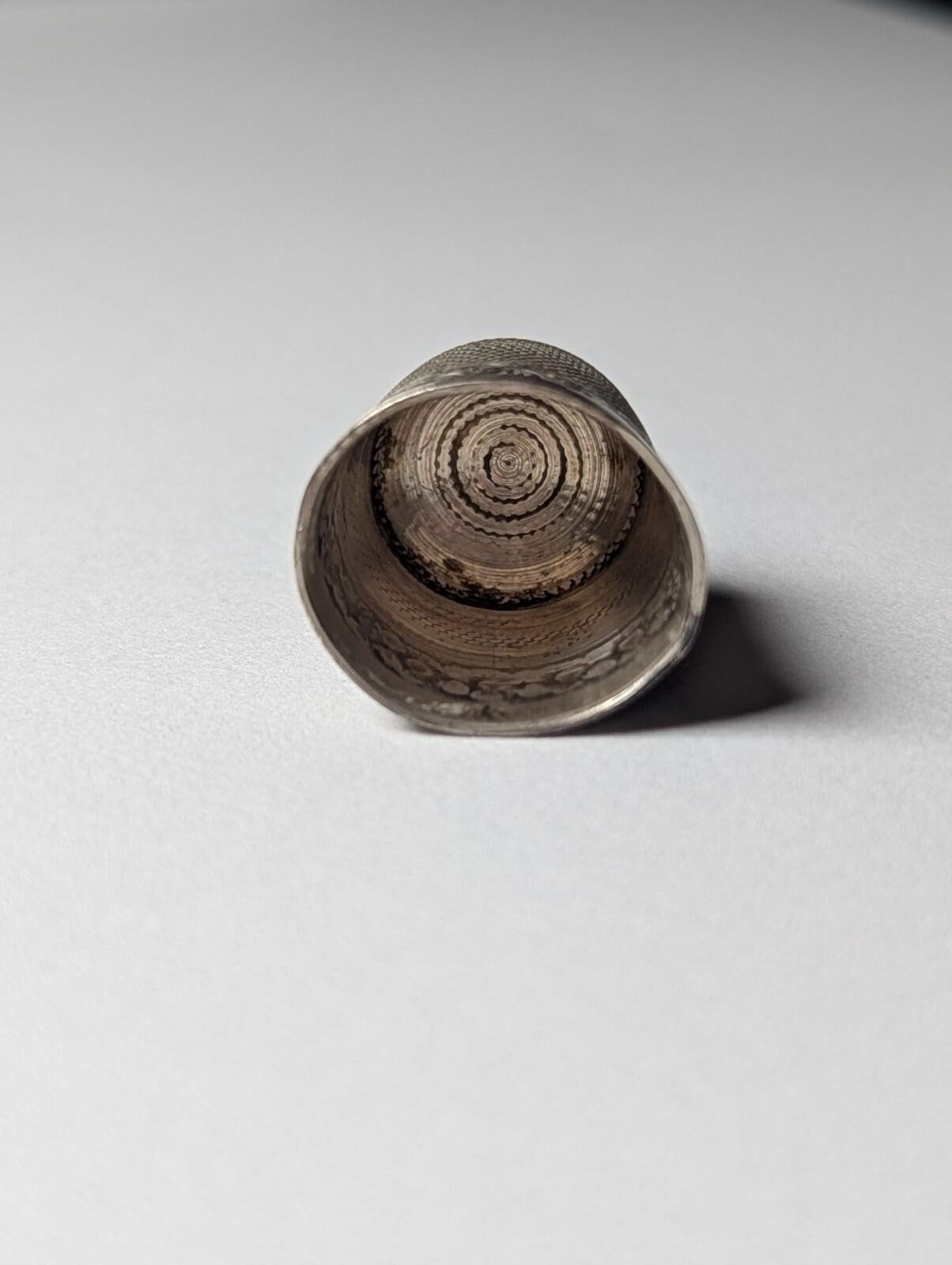 Antique Sterling Silver 1921 Chester England Thimble | Weight: 2.25g - Image 4