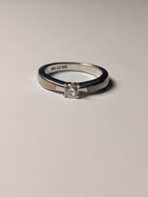 Vintage Sterling Silver DQCZ & Mother Of Pearl Solitaire Gemstone Ring | Size L