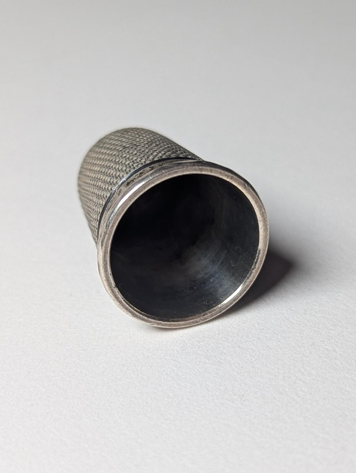 Antique Sterling Silver 1897 Birmingham Thimble | Weight: 3.85g - Image 3