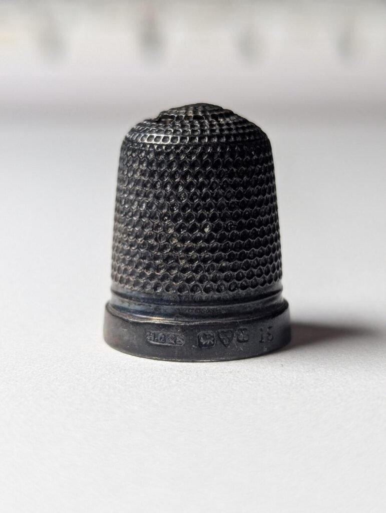 Antique Sterling Silver 1895 Thimble Dots/Honeycomb Design | Weight: 3.14g