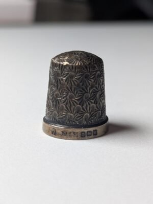 Antique Sterling Silver 1921 Thimble Floral Design | Weight: 3.00g
