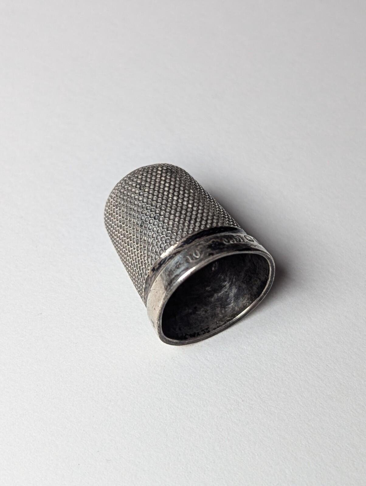 Antique Sterling Silver 1893 Thimble Dots Design | Weight: 2.74g - Image 2