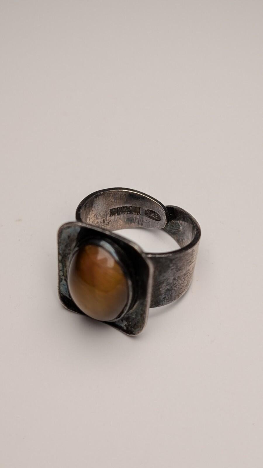 Vintage Sterling Silver 1970 Men's Tigers Eye Ring | Size J 1/2 (Resizable) - Image 4