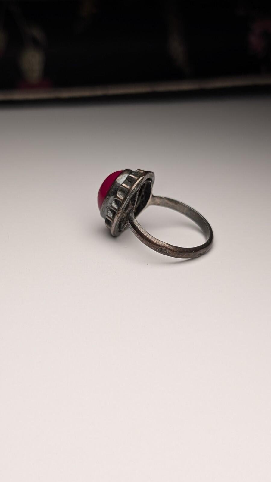Vintage Sterling Silver Red Gemstone Ring | Size H 1/2 | 925 Silver - Image 3