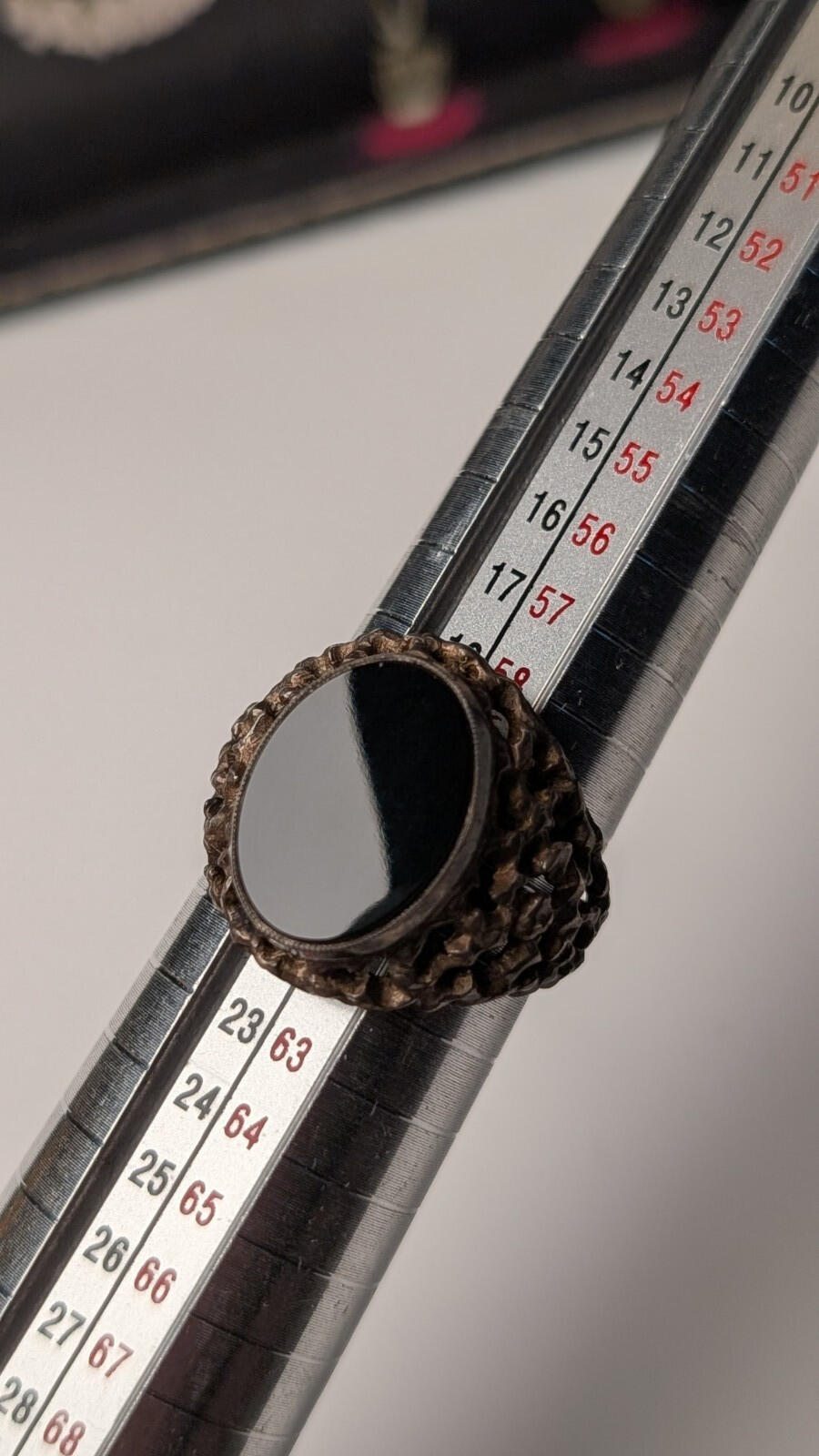 Vintage Sterling Silver 1975 Men's Flat Faced Black Onyx Signet Ring | Size S - Image 10
