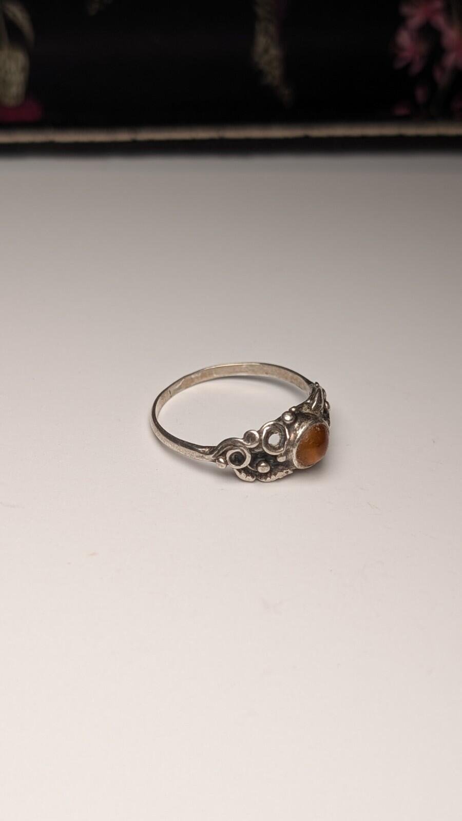 Vintage Sterling Silver Orange Amber Gemstone Ring | Size R 1/2 | 925 Silver - Image 4