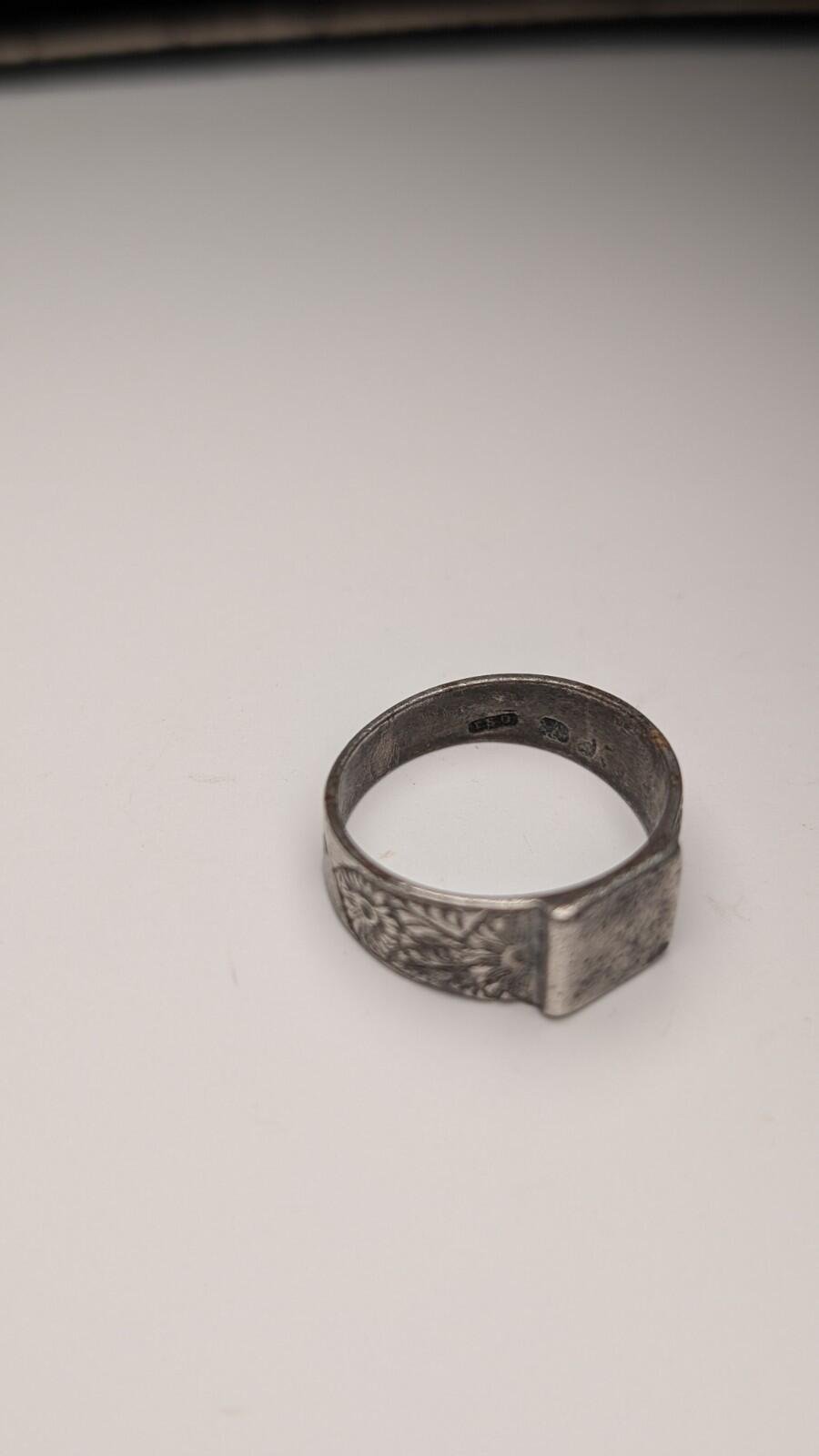 Antique Sterling Silver 1888 Men's Etched Signet Ring | Size R 1/2 | 925 Silver - Image 6