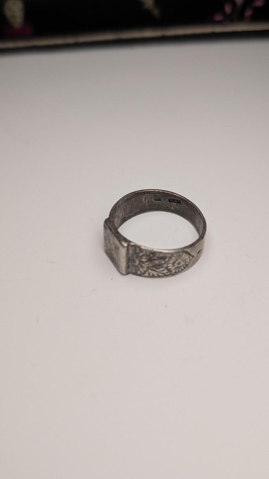 Antique Sterling Silver 1888 Men's Etched Signet Ring | Size R 1/2 | 925 Silver - Image 7