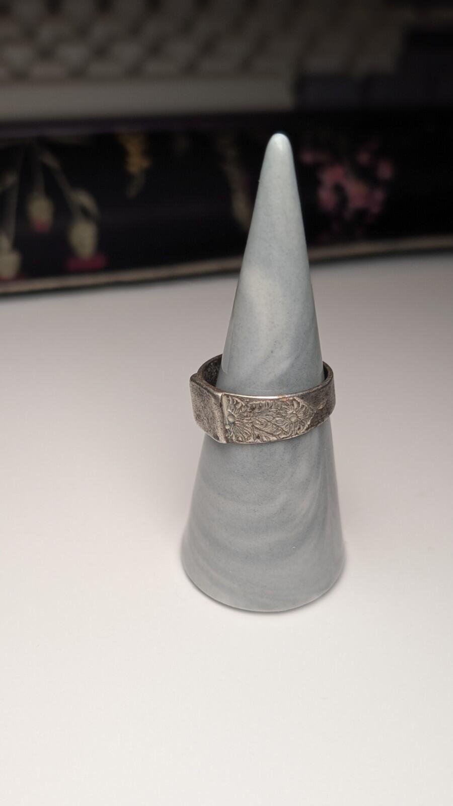 Antique Sterling Silver 1888 Men's Etched Signet Ring | Size R 1/2 | 925 Silver - Image 8