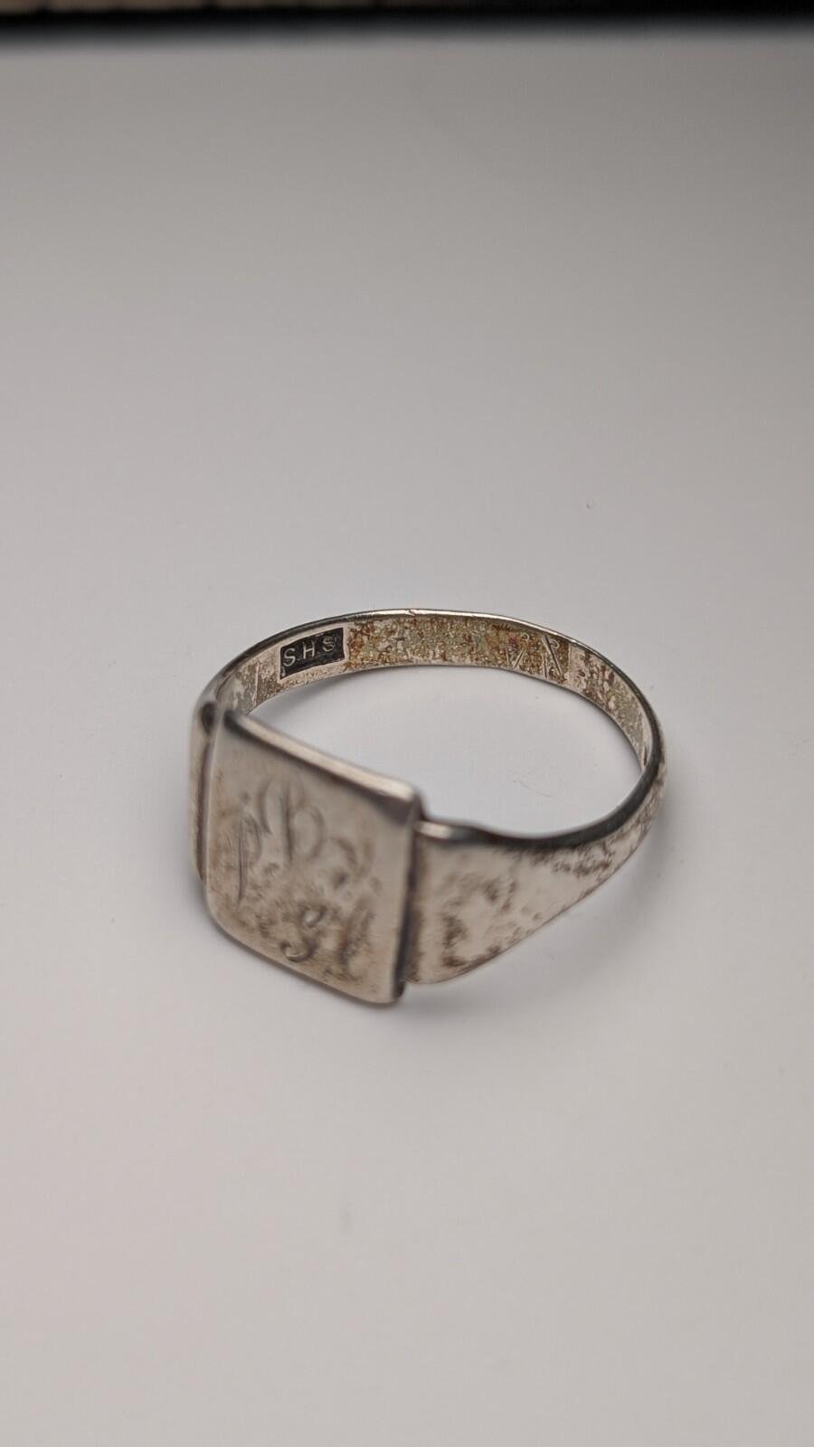 Vintage Sterling Silver 1986 Men's Etched Signet Ring | Size V 1/2 | 925 Silver - Image 6