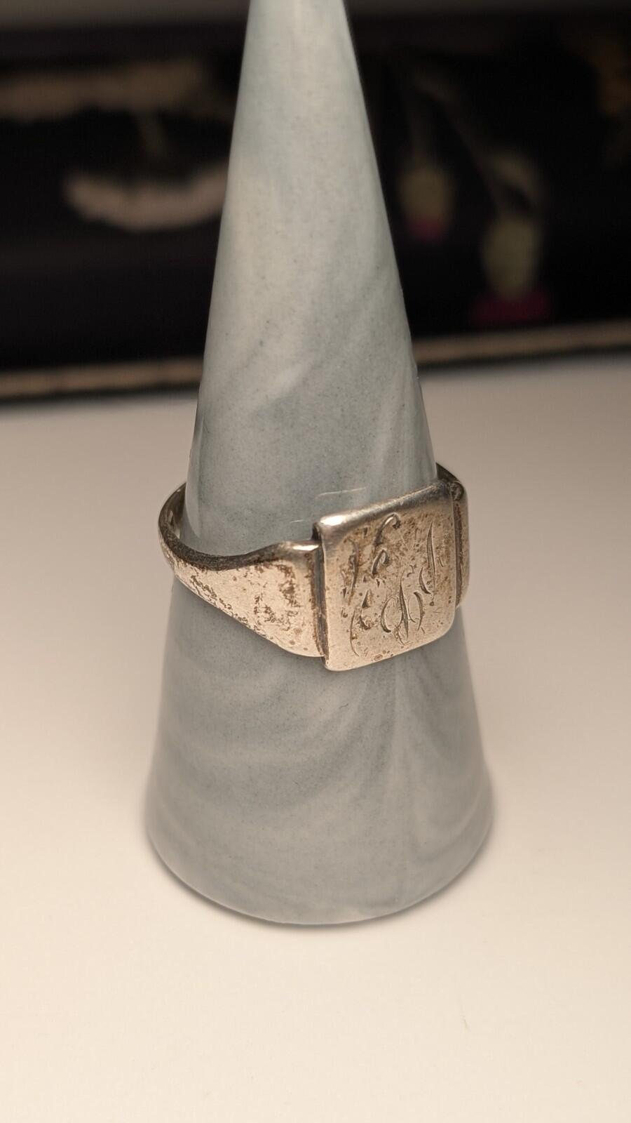 Vintage Sterling Silver 1986 Men's Etched Signet Ring | Size V 1/2 | 925 Silver - Image 8