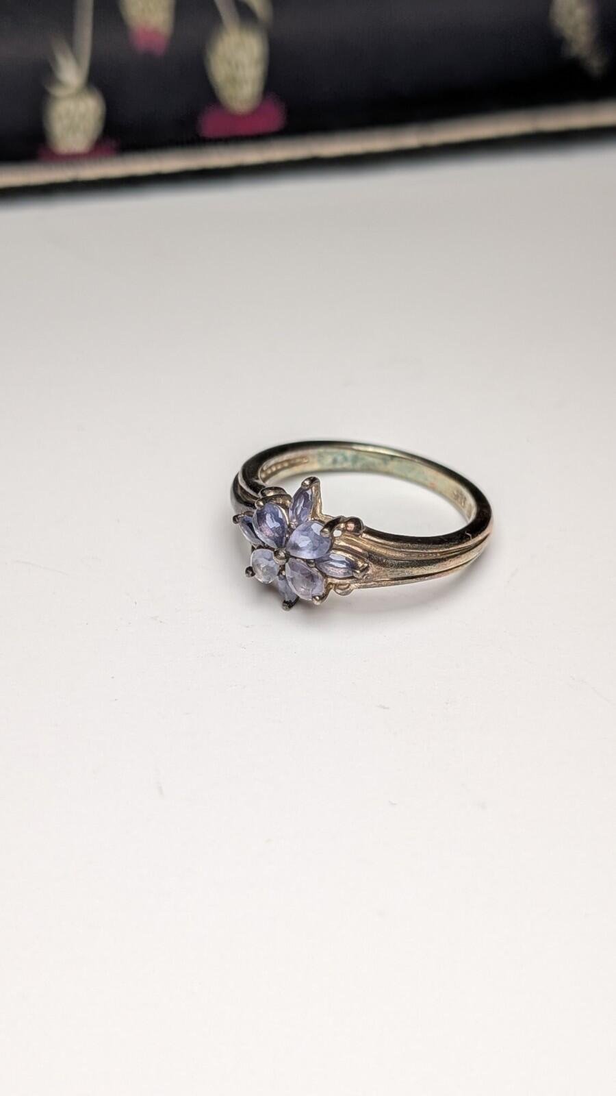Vintage Sterling Silver Iolite Gemstone Flower Ring | Size R 1/2 | 925 Silver - Image 2