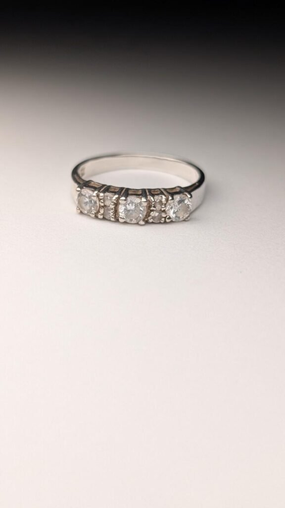 Vintage Sterling Silver CZ Clear Gemstone Ring | Size M | 925 Silver