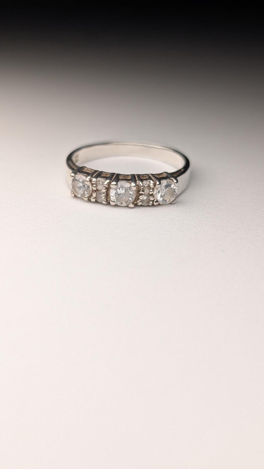 Vintage Sterling Silver CZ Clear Gemstone Ring | Size M | 925 Silver