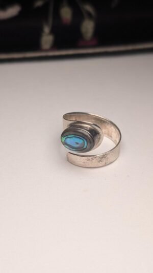 Vintage Sterling Silver Mother Of Pearl Spiral Ring | Size Q (Resizable) | 925