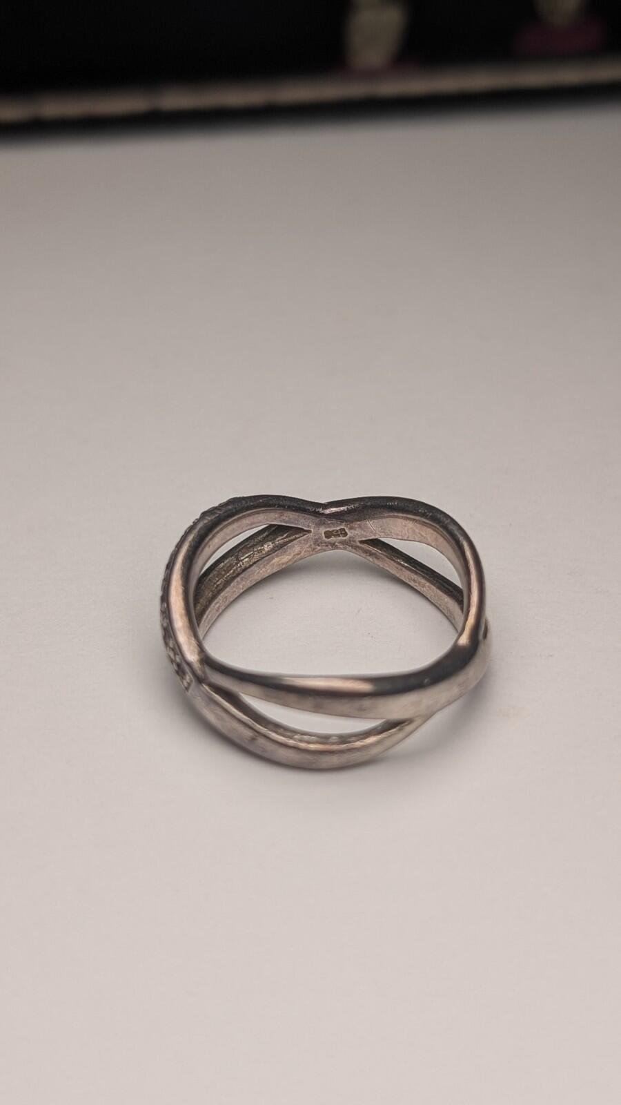 Vintage Sterling Silver Pink Gemstone Intertwined Ring | Size P 1/2 | 925 Silver - Image 2