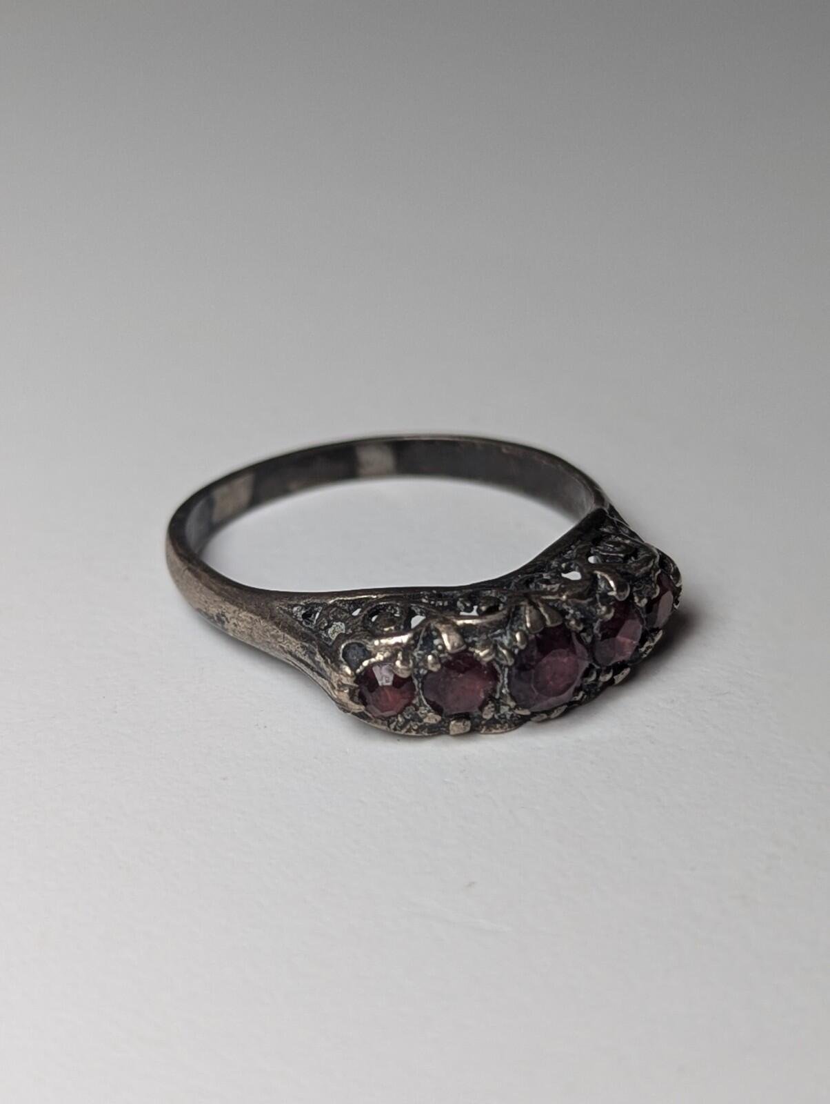 Vintage Sterling Silver 5 Row Red Garnet Gemstone Ring | Size W | 925 Silver - Image 2