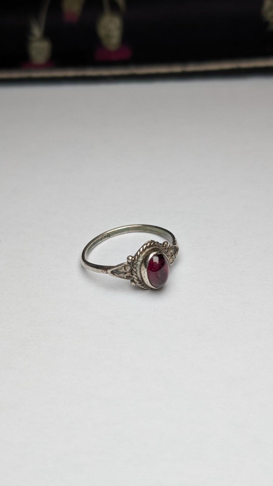 Vintage Sterling Silver Purple Amethyst Ring | Size M 1/2 | 925 Silver - Image 2