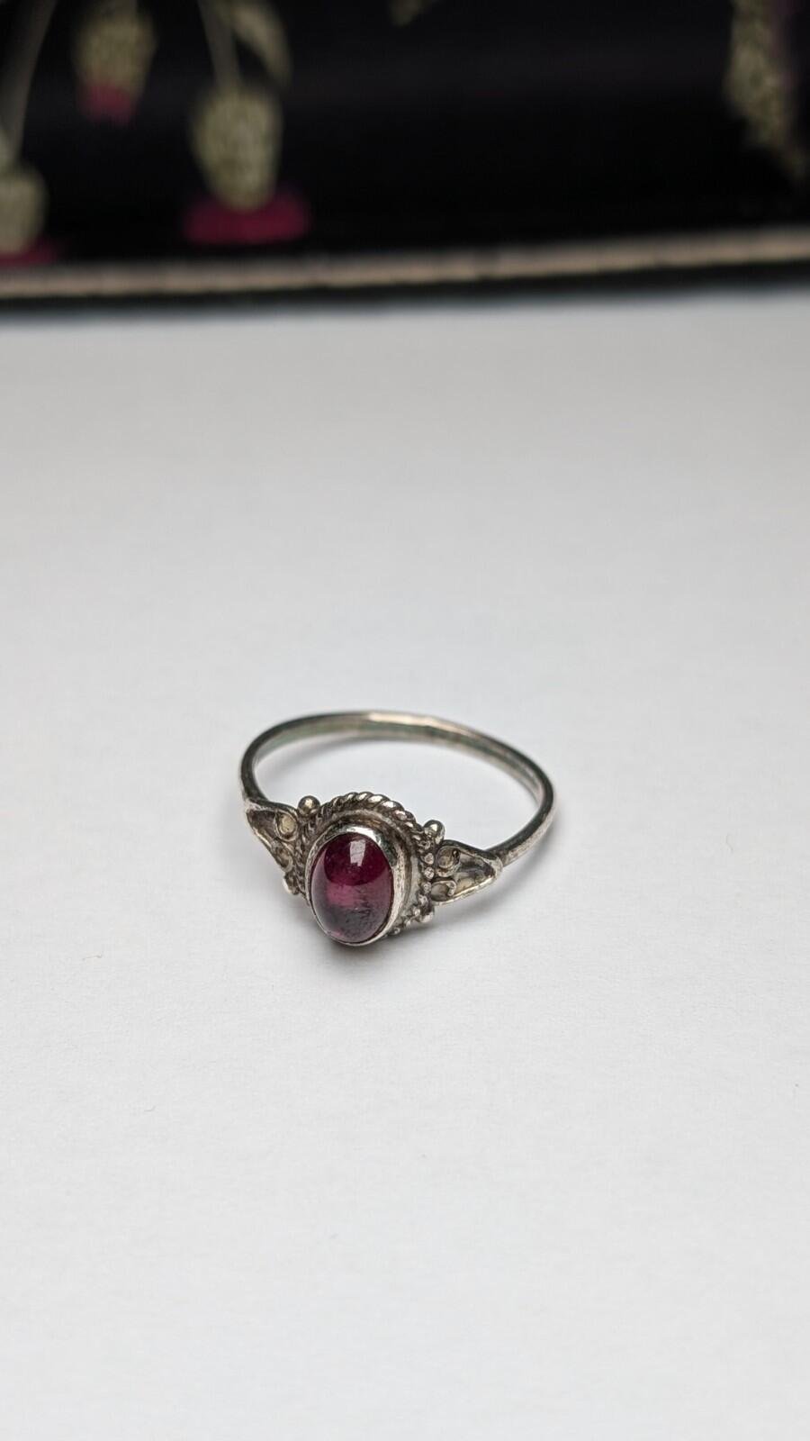 Vintage Sterling Silver Purple Amethyst Ring | Size M 1/2 | 925 Silver - Image 4