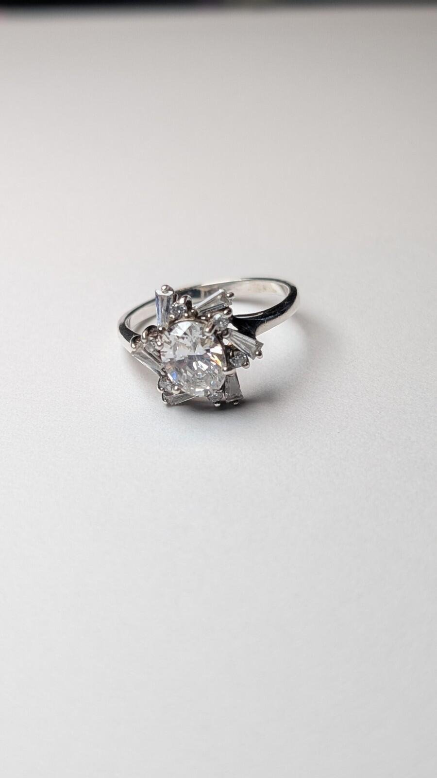 Vintage Sterling Silver Clear DQCZ Morea Halo Statement Ring | Size R | 925 - Image 2