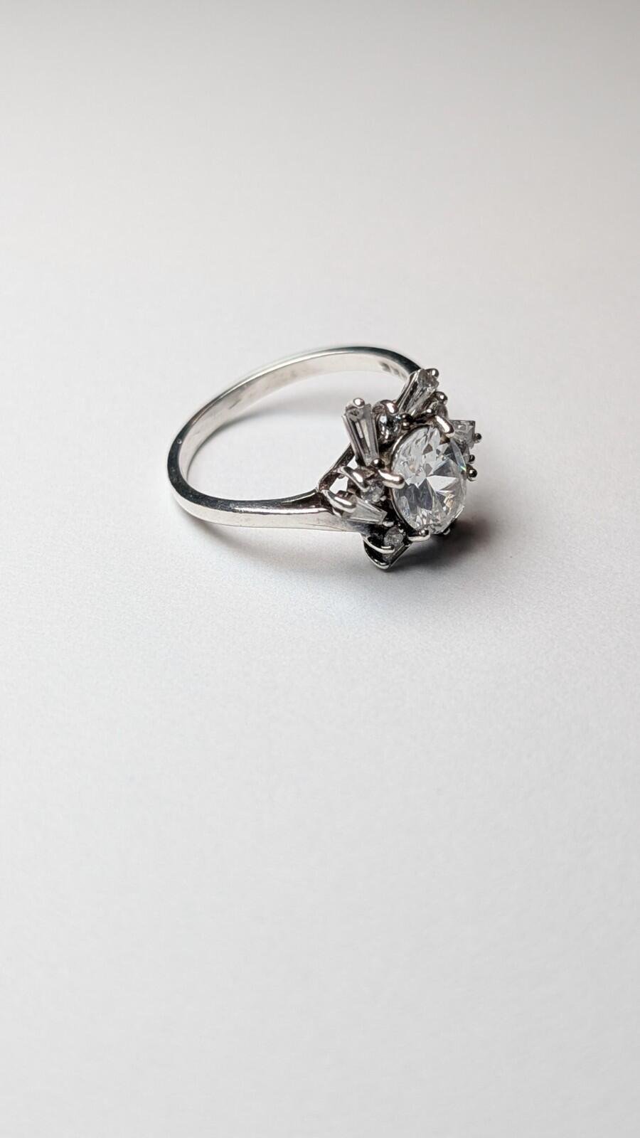 Vintage Sterling Silver Clear DQCZ Morea Halo Statement Ring | Size R | 925 - Image 5