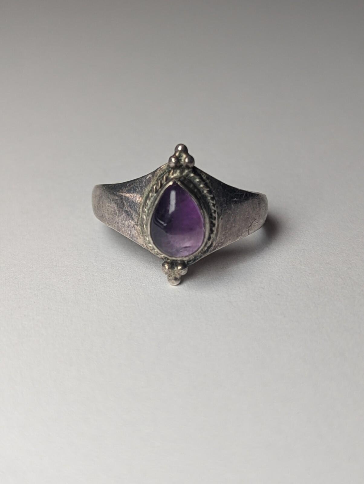 Vintage Sterling Silver Amethyst Teardrop Ring | Size O | 925 Silver