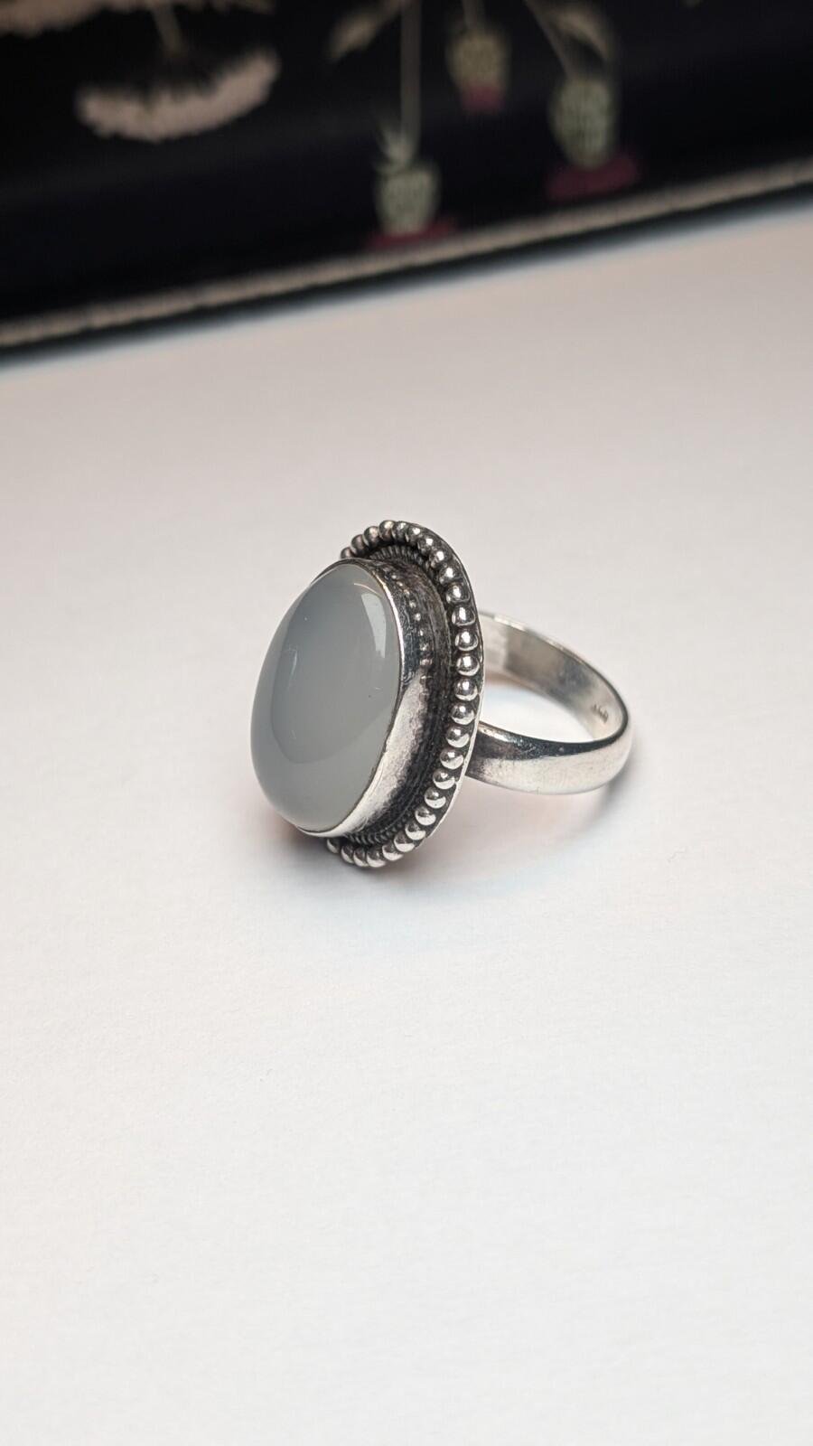 Vintage Sterling Silver Grey Chalcedony Ring | Size R | 925 Silver - Image 4