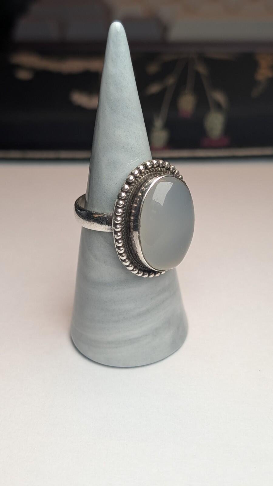 Vintage Sterling Silver Grey Chalcedony Ring | Size R | 925 Silver - Image 6