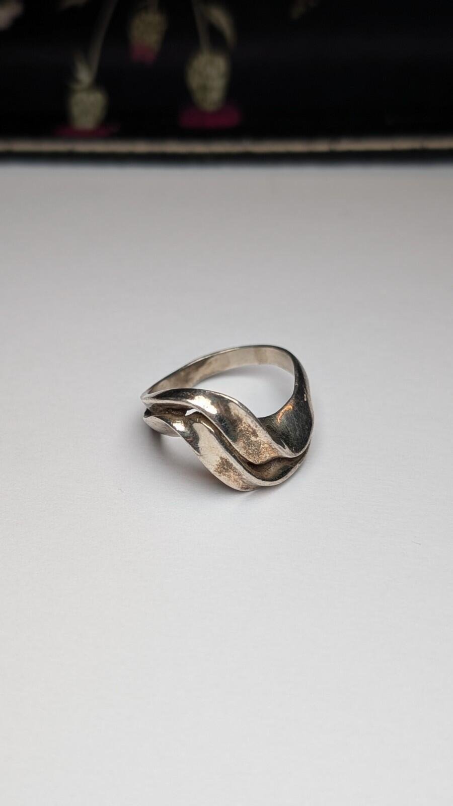 Vintage Sterling Silver Modernist Sculptural Swirl Ring | Size N | 925 Silver - Image 4