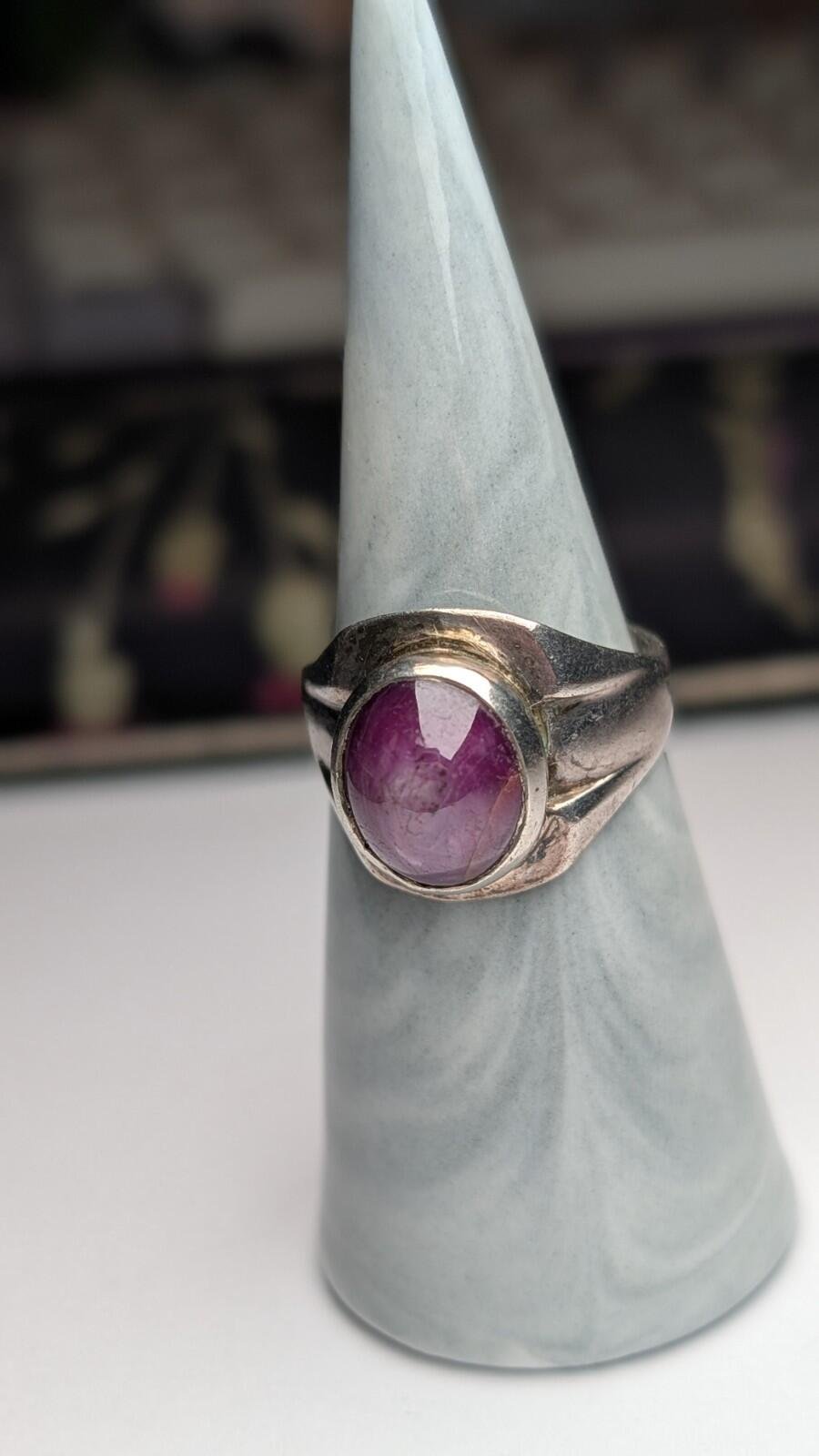 Vintage Sterling Silver Star Ruby Ring | Size Q | 925 Silver - Image 9