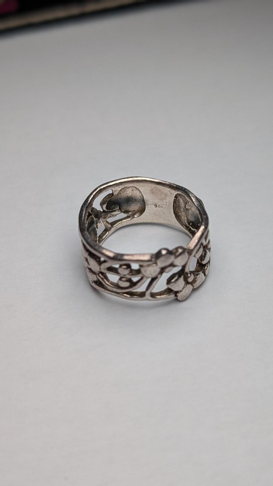 Vintage Sterling Silver Openwork Floral Flowers Ring | Size P 1/2 | 925 Silver - Image 3