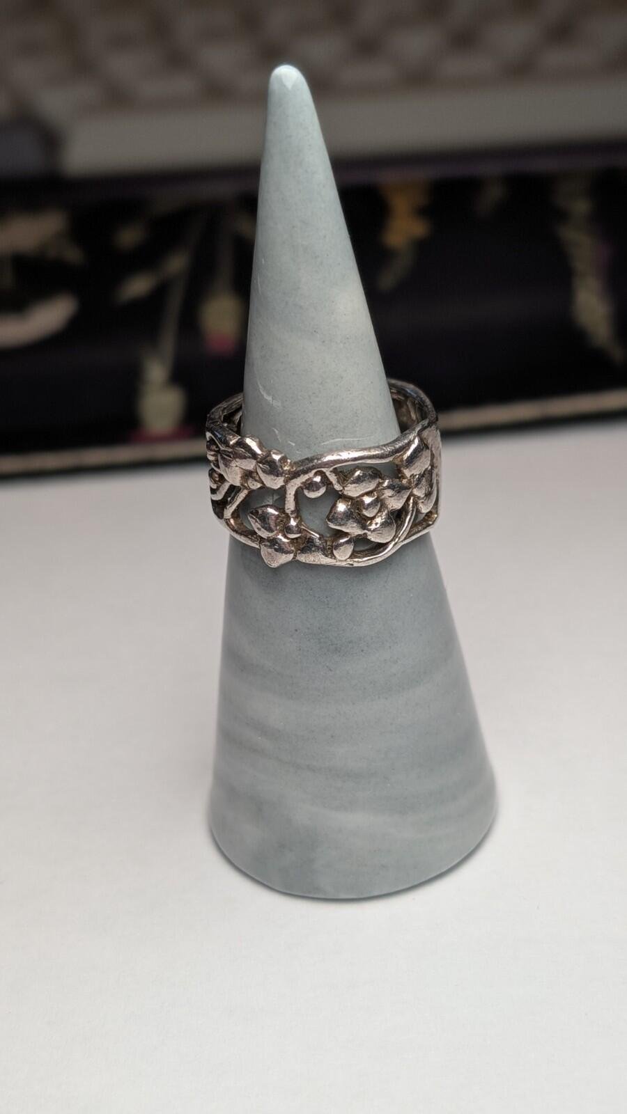Vintage Sterling Silver Openwork Floral Flowers Ring | Size P 1/2 | 925 Silver - Image 5