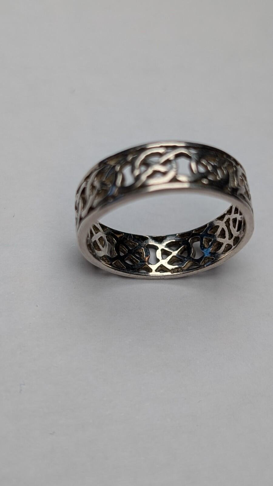 Vintage Sterling Silver Celtic Band Ring | Size R | 925 Silver - Image 6