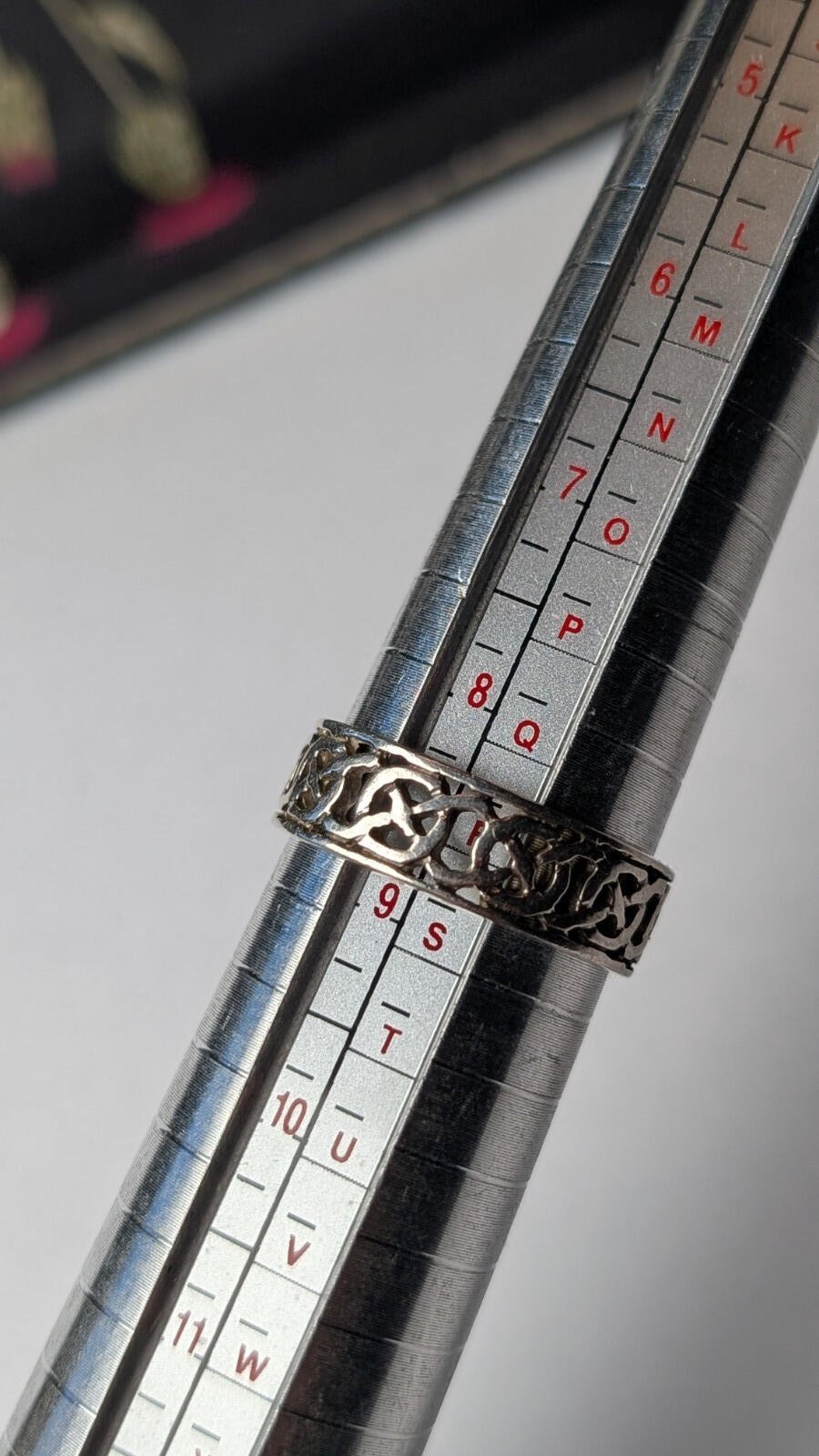 Vintage Sterling Silver Celtic Band Ring | Size R | 925 Silver - Image 7