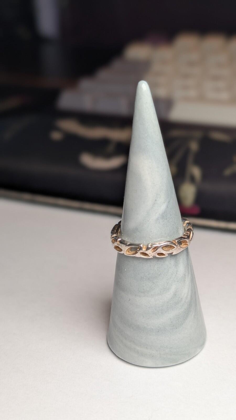 Vintage Sterling Silver Thin Floral Flowers Band Ring | Size R | 925 Silver - Image 5