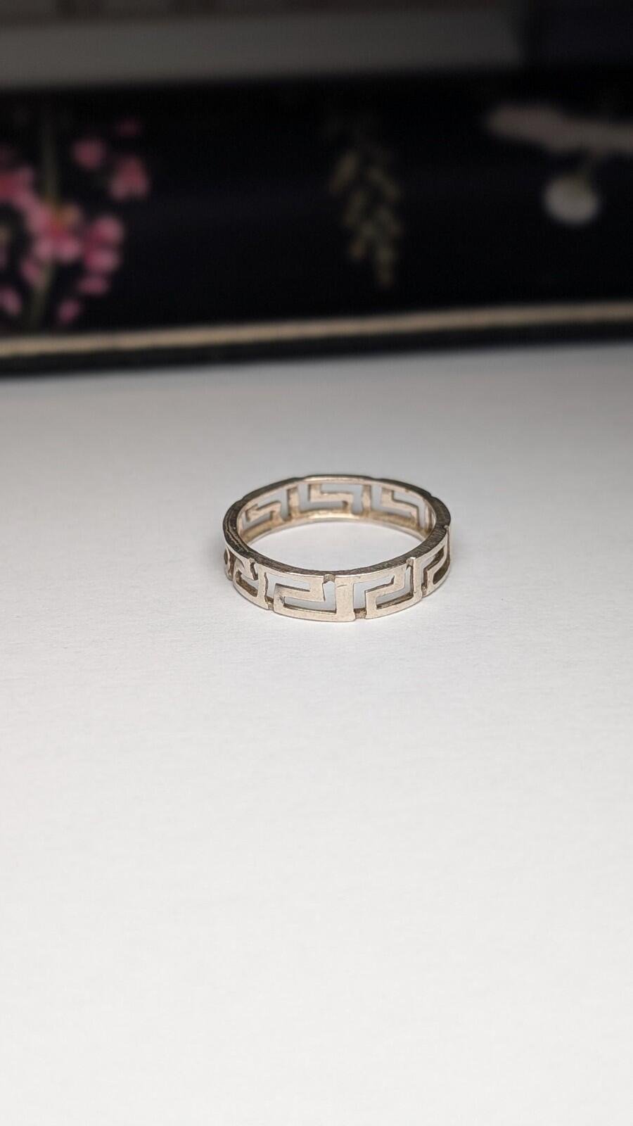 Vintage Sterling Silver Greek Style Band Ring | Size R 1/2 | 925 Silver - Image 2