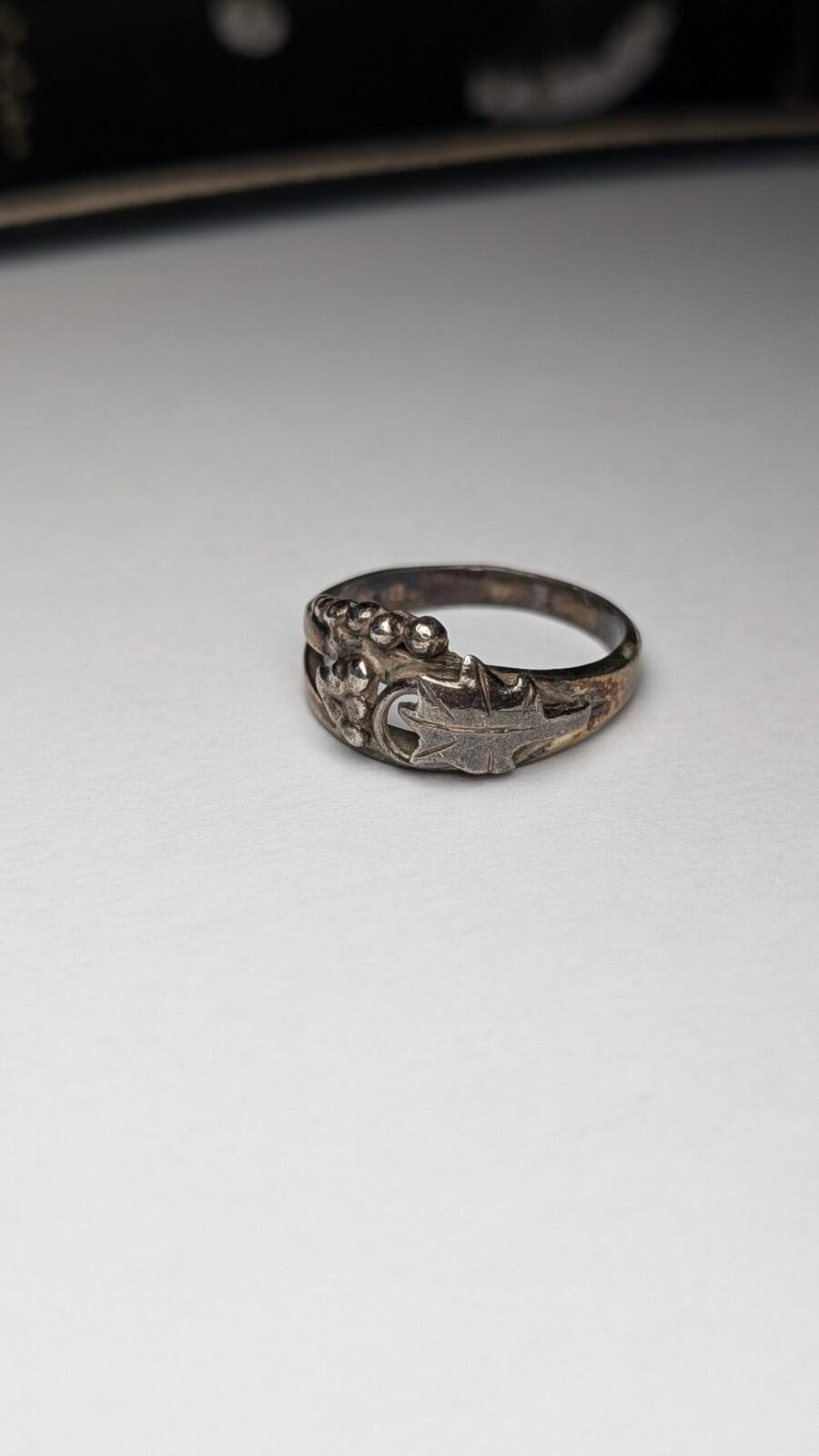 Vintage Sterling Silver Grapes / Vine / Leaf Ring | Size R | 925 Silver - Image 2