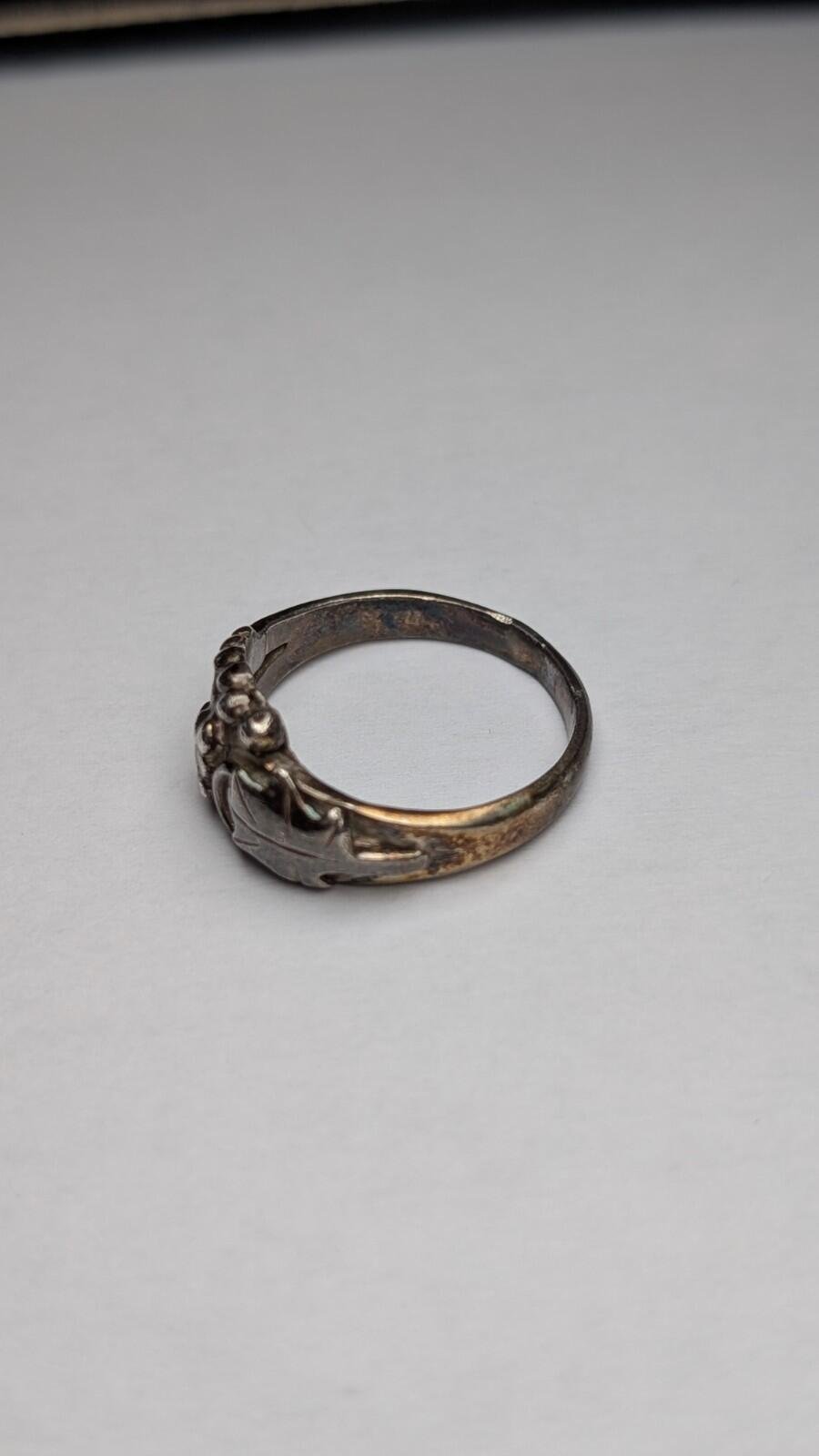 Vintage Sterling Silver Grapes / Vine / Leaf Ring | Size R | 925 Silver - Image 6
