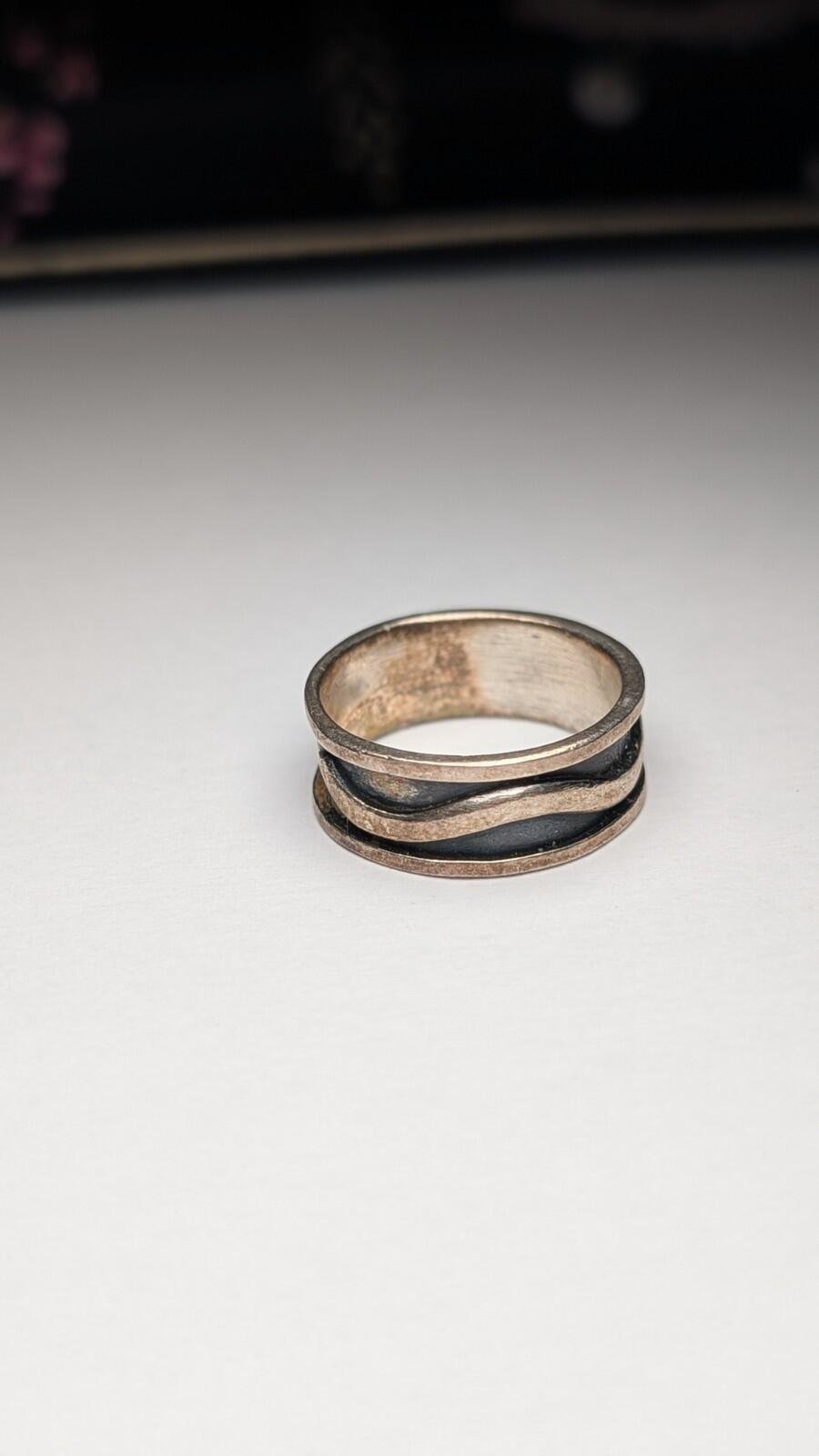 Vintage Sterling Silver Wave Band Ring | Size Q | 925 Silver