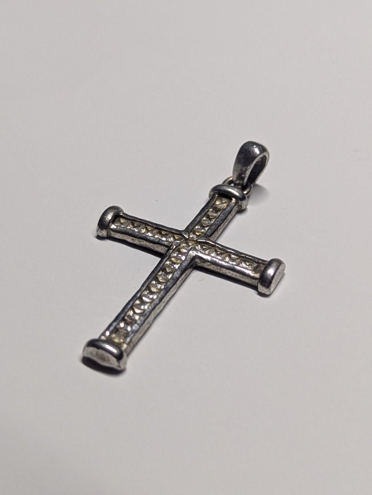 Vintage Sterling Silver Christian Cross With Clear Stones | 925 Silver | 3.18g - Image 4
