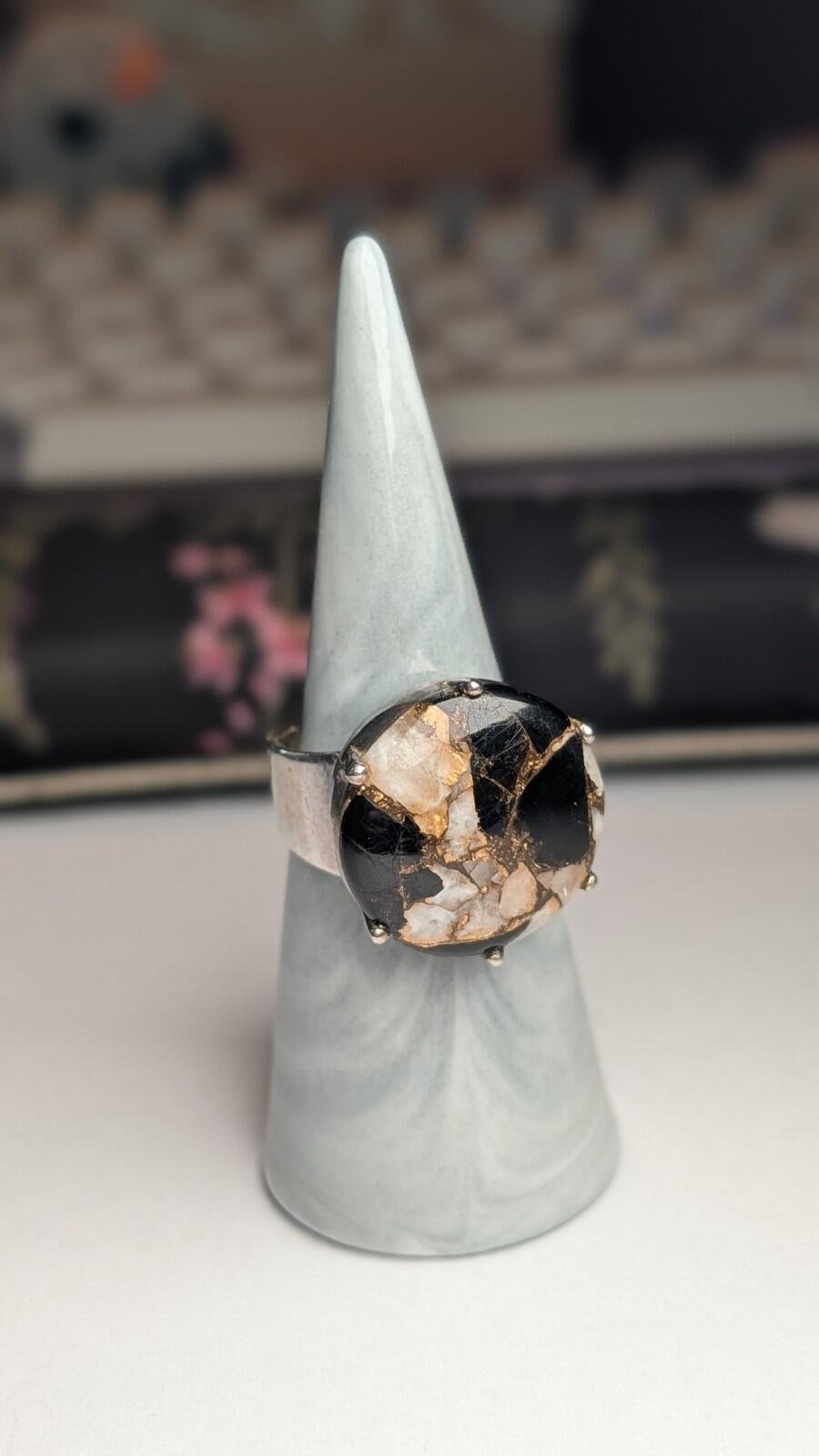 Vintage Sterling Silver Marble/Onyx Composite Chunky Ring | Size R 1/2 | 925 - Image 4